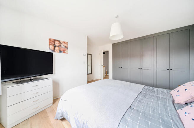 4 bed Detached for sale Image 10