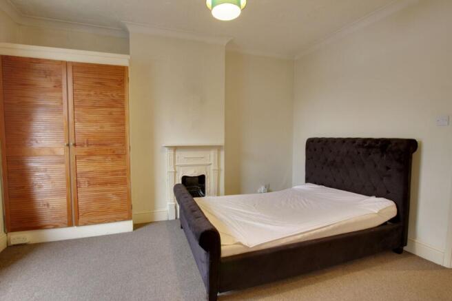 Lounge/Bedroom