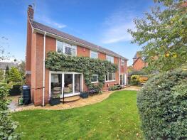 27, Wellesley Park, Wellington TA21 8PZ