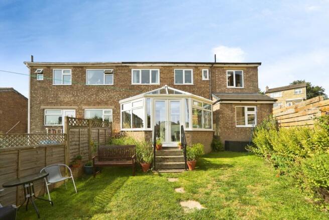 5 bed Semi-Detached for sale Image 4