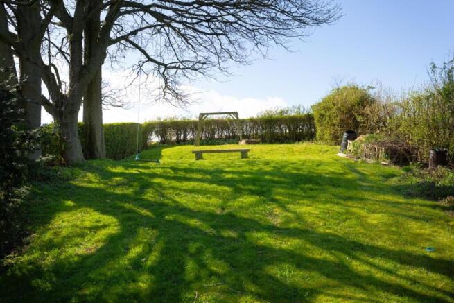 4 bed Semi-Detached for sale Image 10