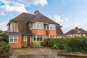 4, Heathway, Croydon CR0 8PY