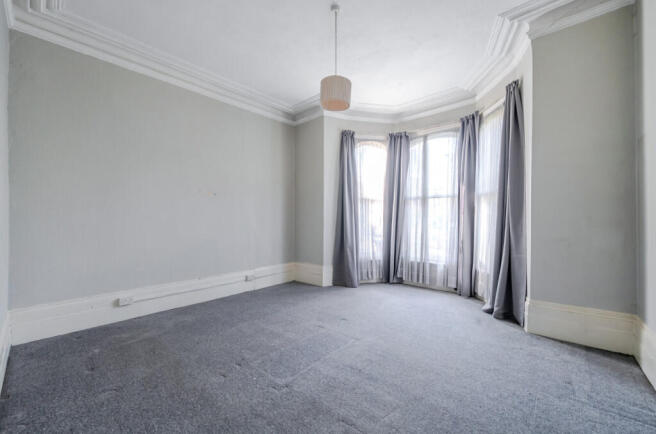 1361319-6-68dbe87...