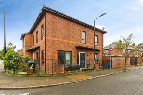 Glastonbury Road, Stretford, Manchester, M32