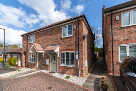 Saxonfields Drive, Stallingborough, Grimsby, DN41 8FN