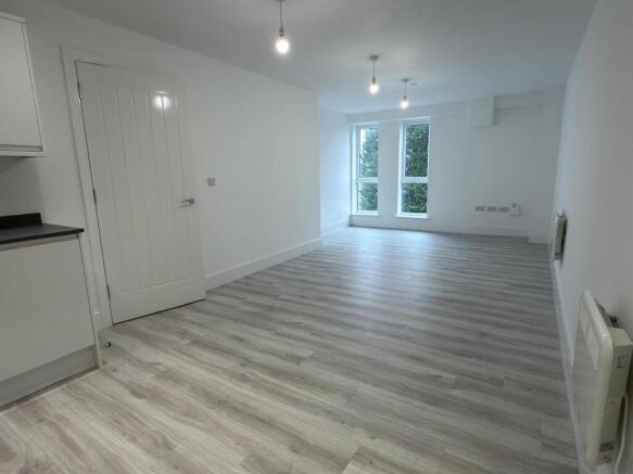 Lounge/Kitchen