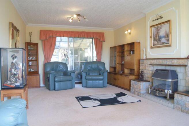 lounge 2