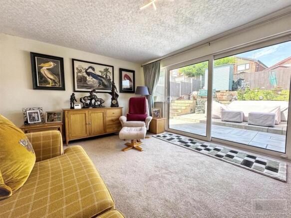 Hillside Drive, Wallbridge Park, Leek photo 4