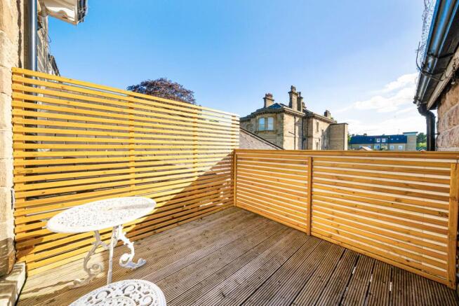 2 bed Flat for sale Image 10