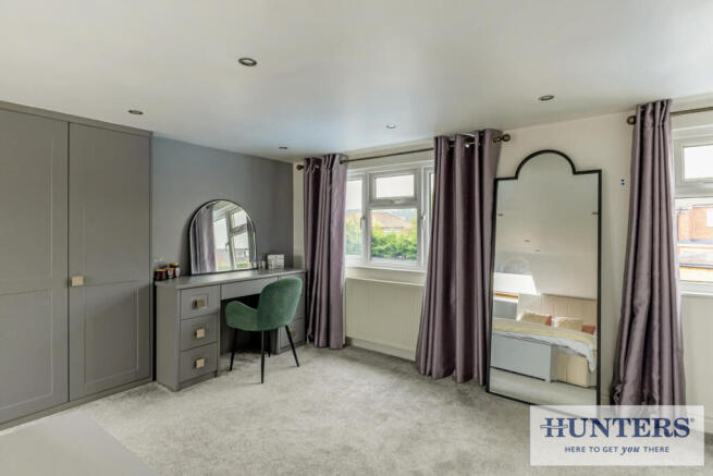 2 bed Semi-Detached Bungalow for sale Image 12