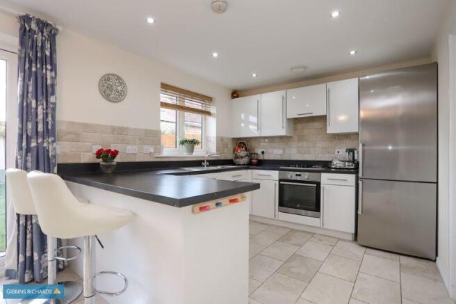 kitchen/dining...