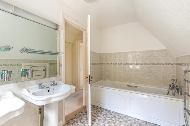 Ensuite