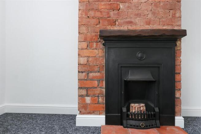 Bed1 Fireplace.jpg