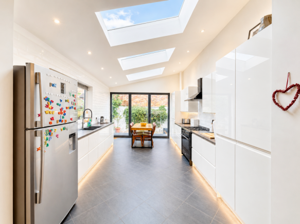 6 bed Terraced for sale Image 8