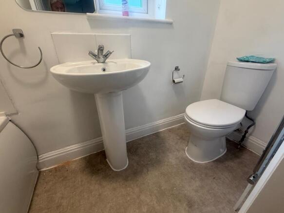 3 bed House to rent Image 6
