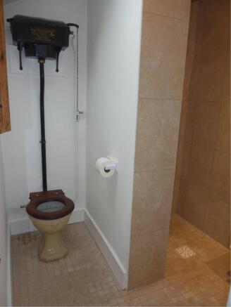 Cloaks/Wet Room