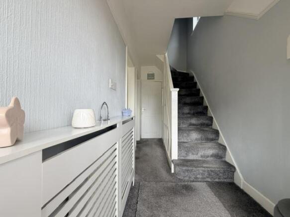 Entrance Hallway.jpeg