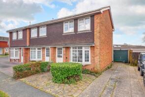 36, Medway, Hailsham BN27 3HE