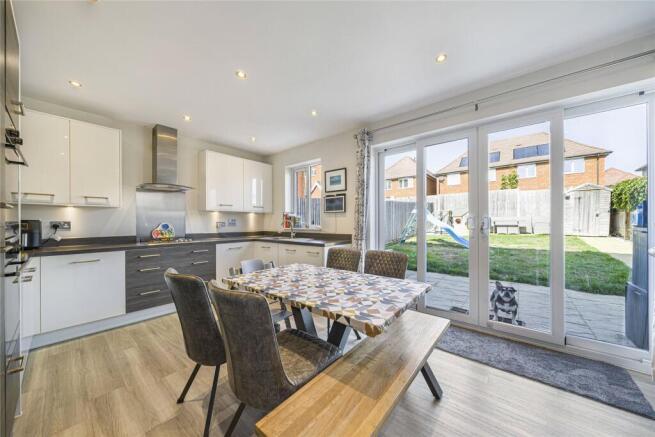 Kitchen/Dining