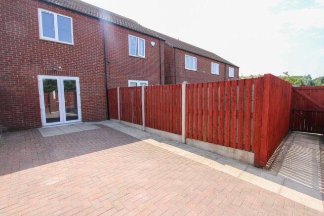 2 bed Terraced for sale Image 9