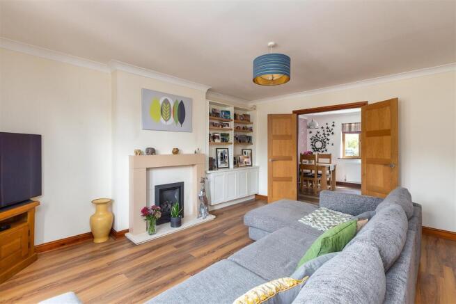 3 bed Terraced for sale Image 4
