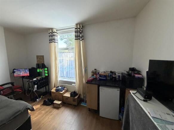 5 bed Not Specified for sale Image 8