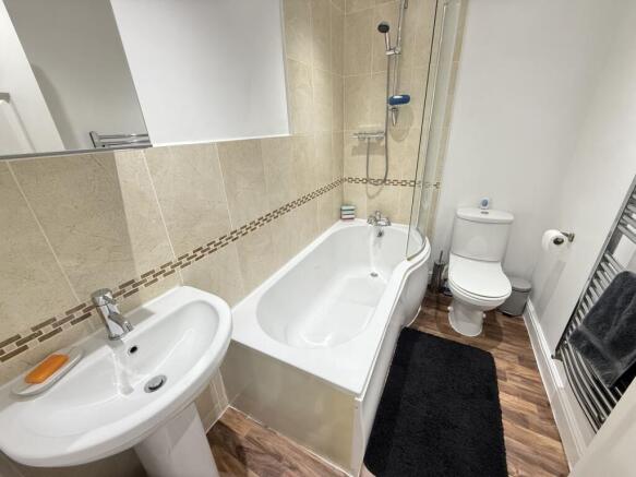 3 bed Semi-Detached for sale Image 8