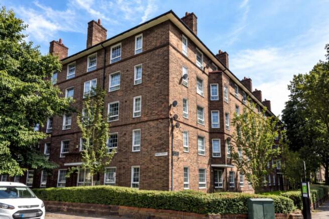 3-bed flat on Flat 35, Otford House, Staple Street, London, Southwark, SE1 4LS, £250,000
