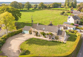 8 9 Overdale, Upper Common, Chippenham SN15 5PG