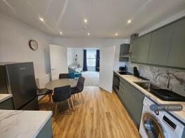 1b, Chapel Street, Camborne TR14 8EF