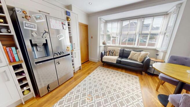 3 bed Semi-Detached for sale Image 8
