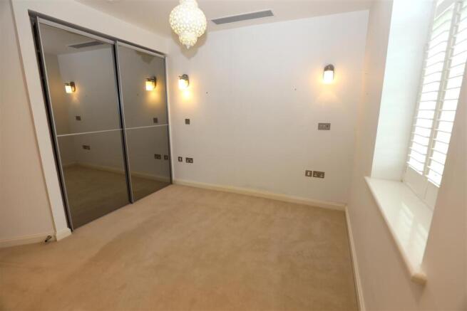 Bedroom 2 .JPG