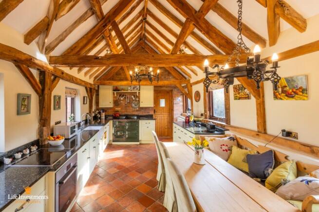 Kitchen-Diner-Family