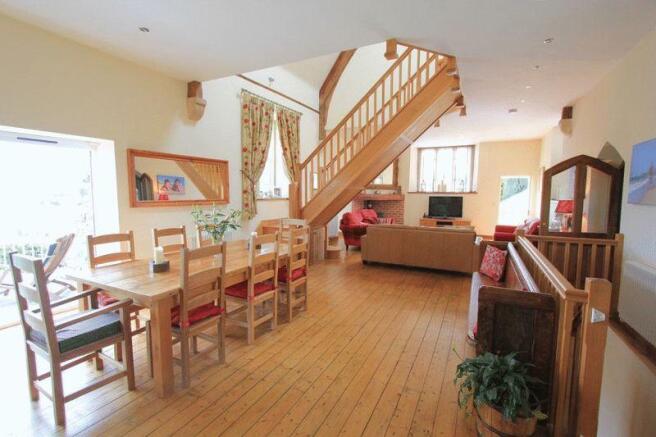 Open Plan Dini...