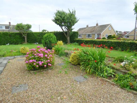 frontgarden.JPG
