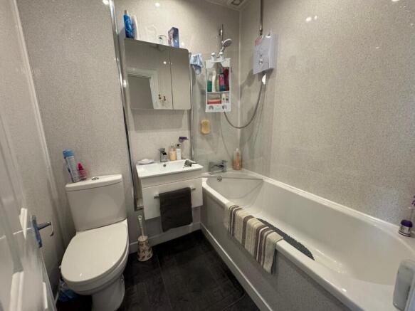 2 bed Terraced for sale Image 8