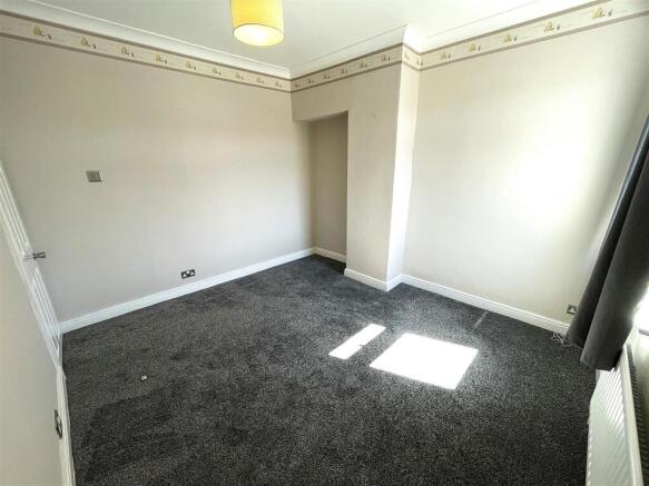 2 bed Terraced for sale Image 11