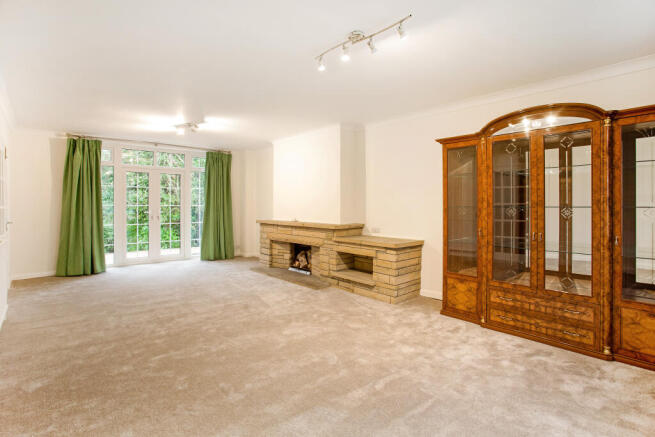 19 Church Meadow 269