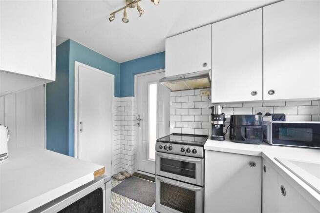 2 bed House for sale Image 10