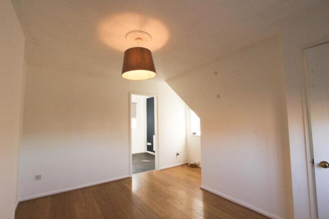2 bed Semi-Detached for sale Image 4