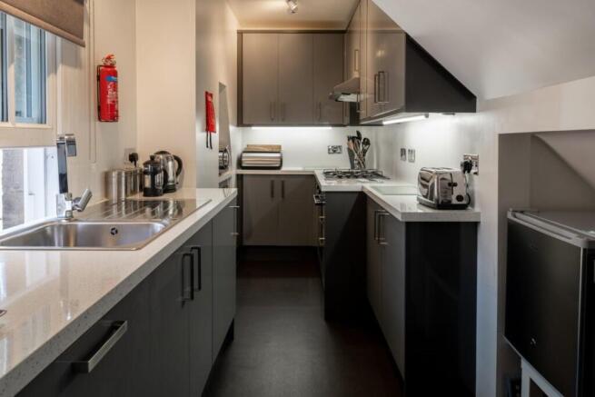 2 bed Apartment for sale Image 5