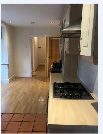 KITCHEN 167 3.JPG