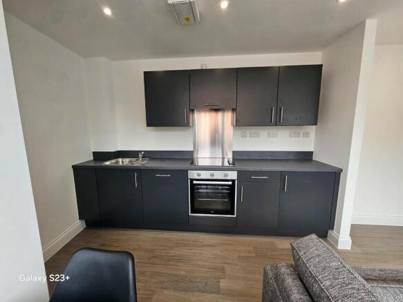 1 bed Apartment to rent Image 4