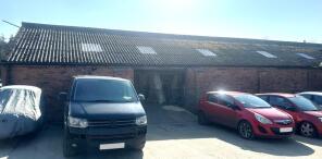 Dee Bank, Wrexham Road, Overton, Wrexham LL13 0HG