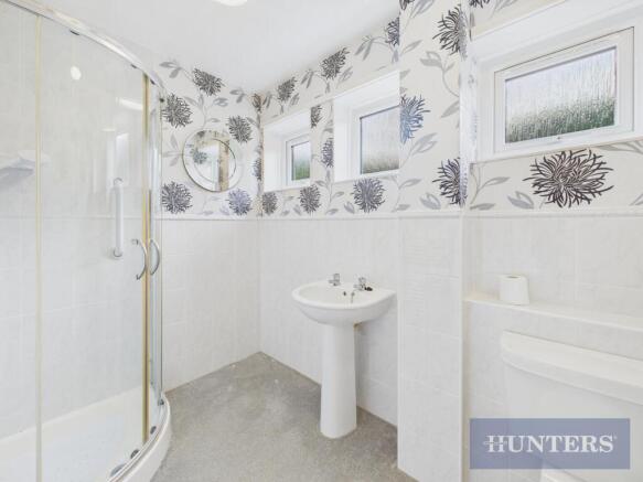 2 bed Apartment for sale Image 11