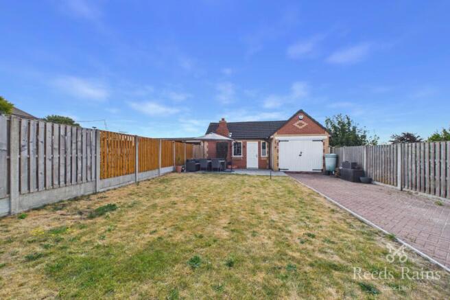3 bed Semi-Detached for sale Image 6