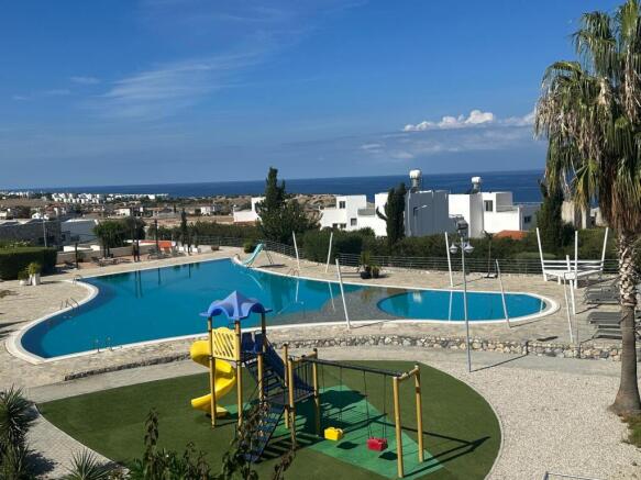 Luxurious 2 Bed Penthouse with Private Terrace and Stunning Views Image 9999 2