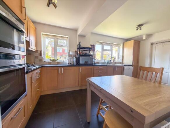 Kitchen/Breakfast