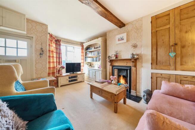 4 The Green, Lois Weedon