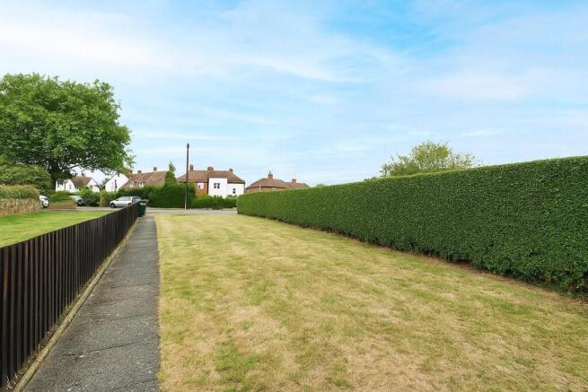 Front garden no Skip (1).jpg